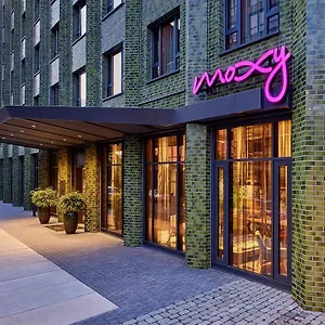 Moxy Muelheim Hotel Köln
